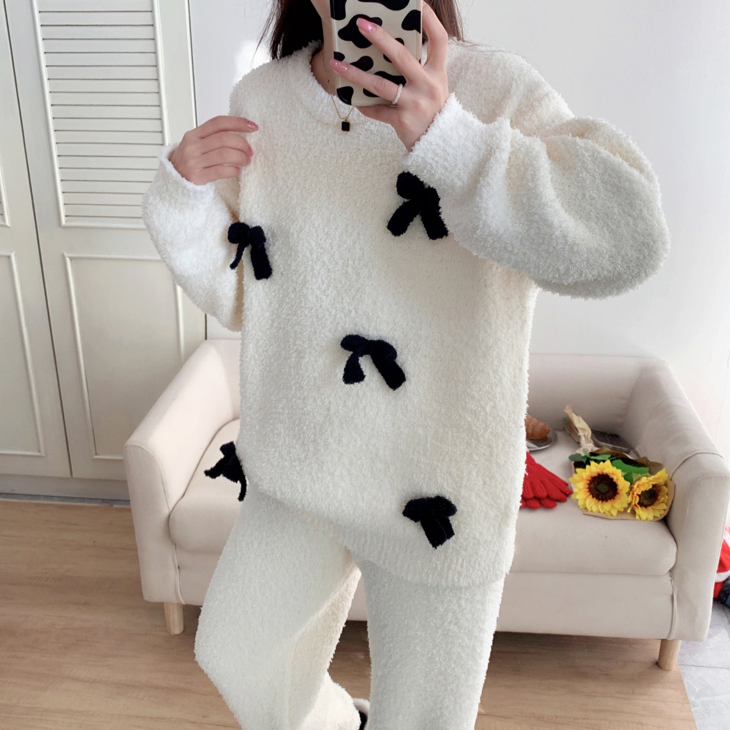 Red Sweet Bow Half Velvet Round Neck Pullover Pajamas Set Thickened