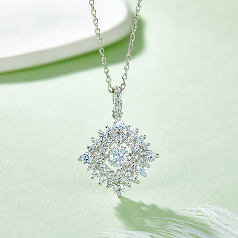 Set With Top-quality Moissanite, This Luxurious And Fashionable Light Luxury Trend Jewelry Necklace Pendant Is Made Of S925 Silver Electroplated With Platinum