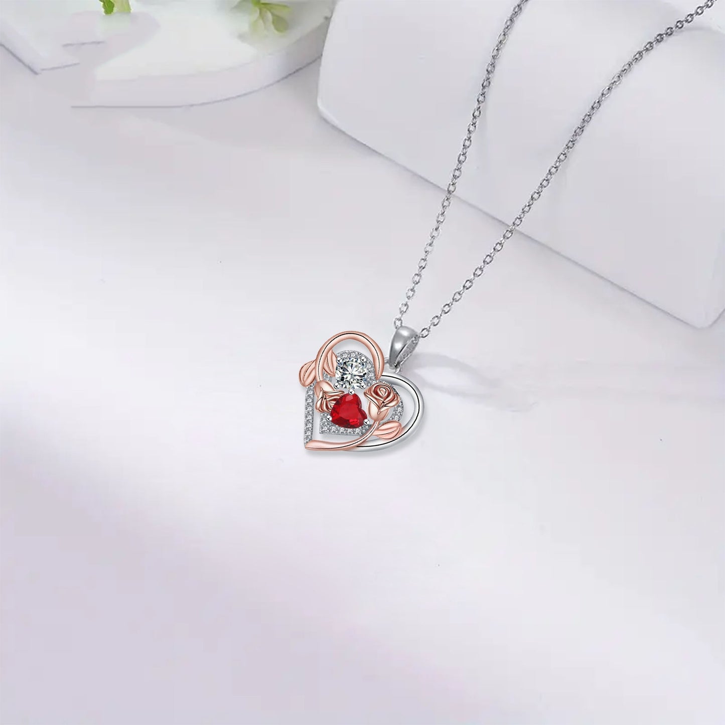 Love Heart-shaped Rose Pendant Necklace