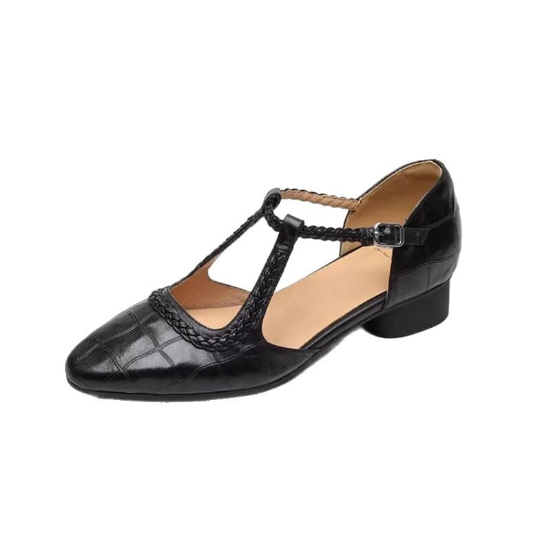 صندل نسائي مريح بكعب عريض بتصميم كلاسيكي