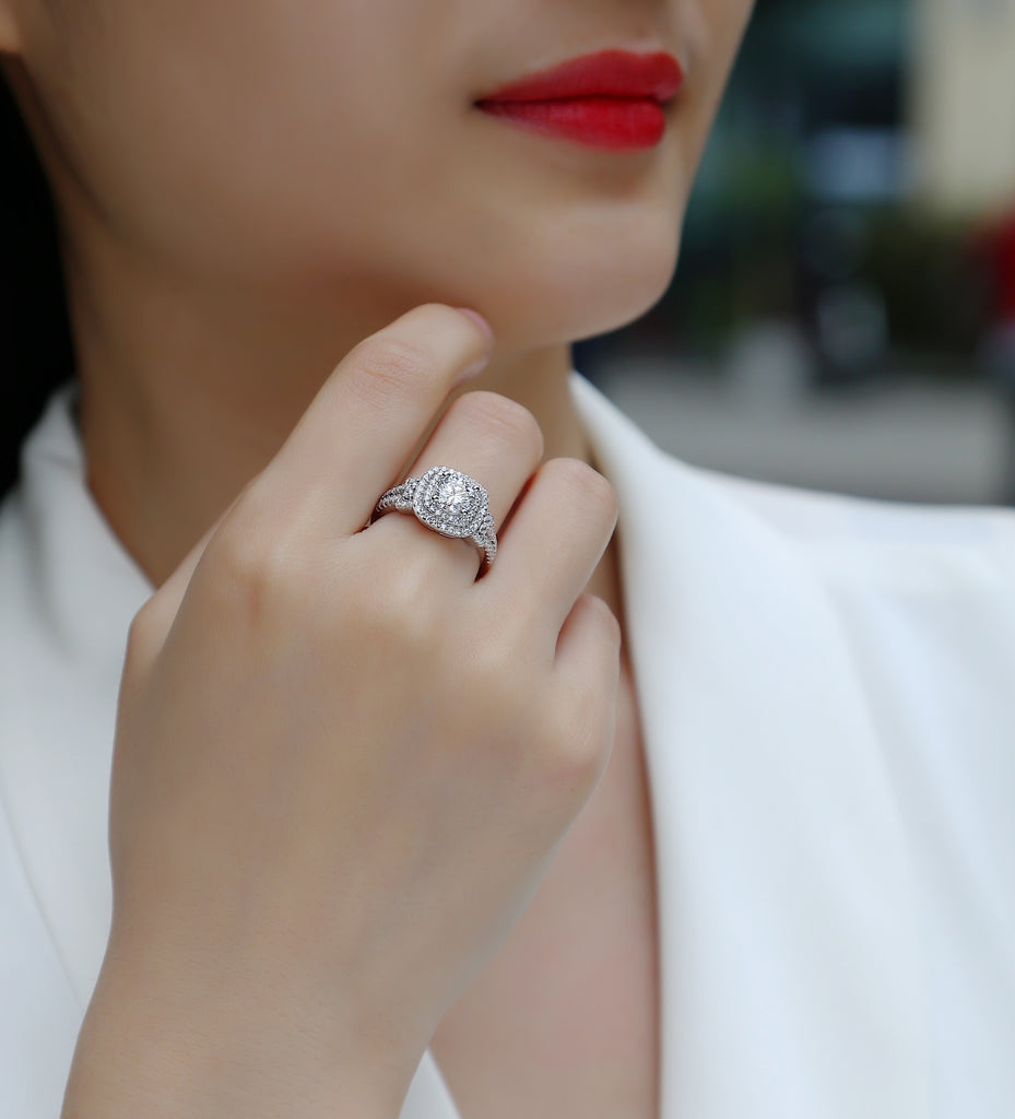 Golden Sunset - A Wedding Ring Set With 1-carat Top-quality Moissanite S925 Silver And Platinum-plated Diamond. The Ring Can Be Inspected With A Diamond Pen