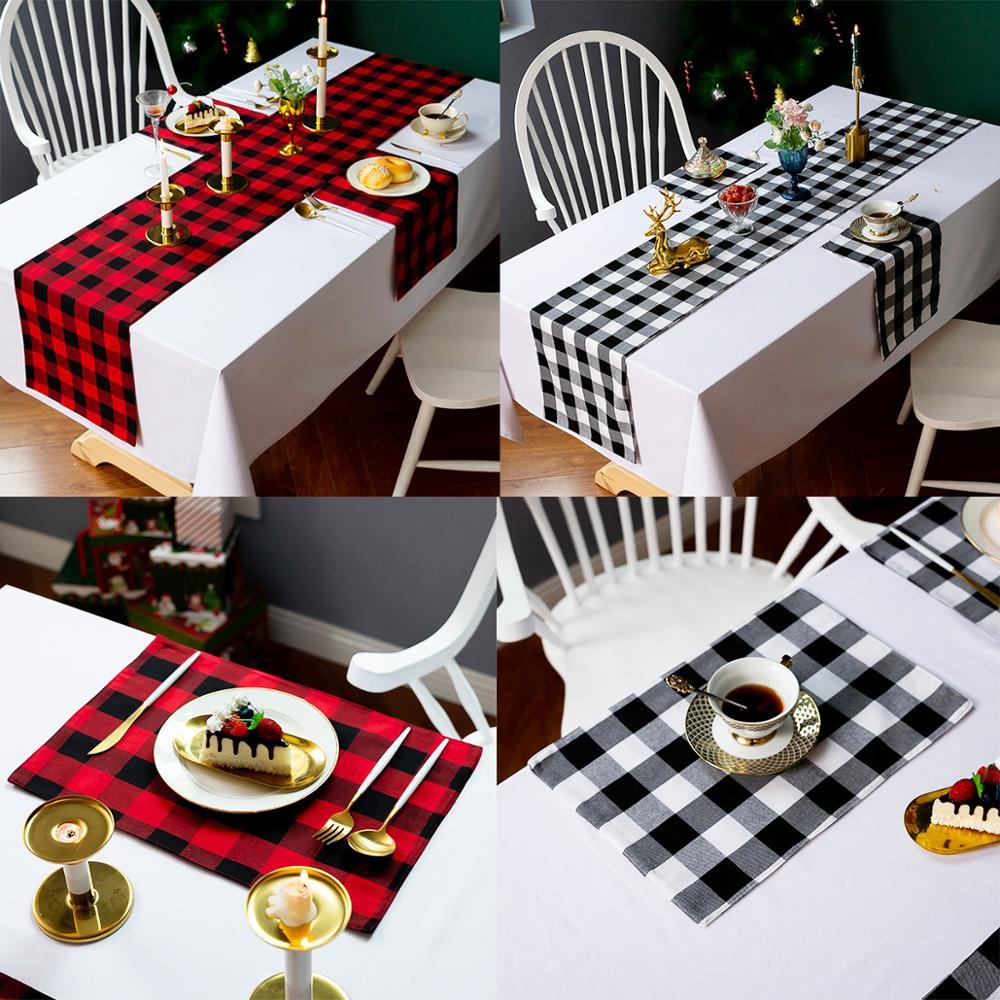 Red and black plaid table mat