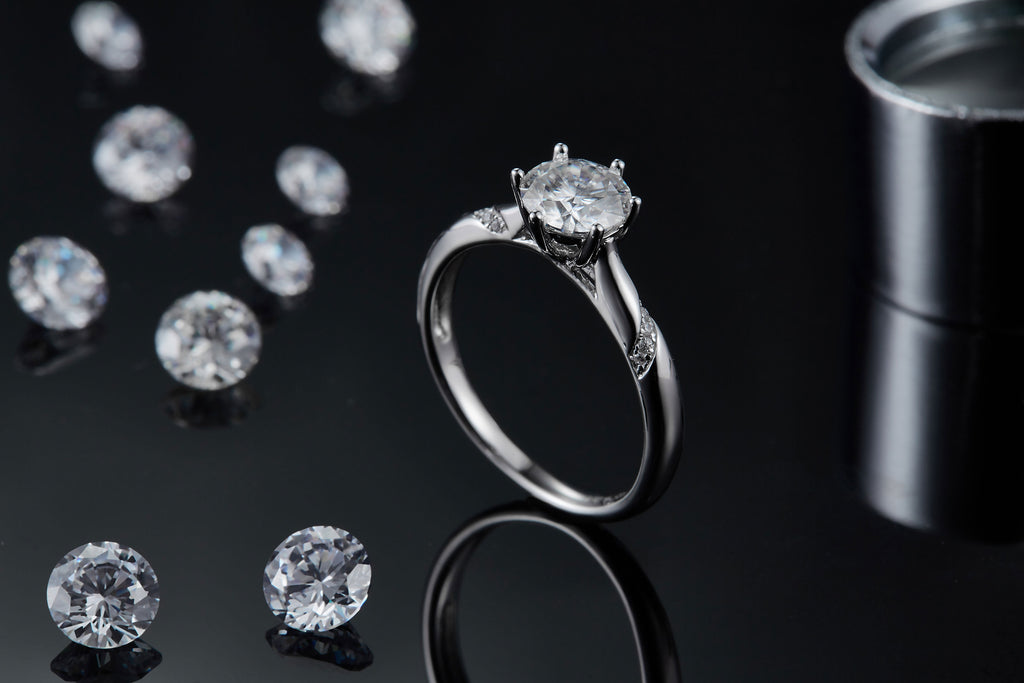Snow Of The Soul - A Wedding Ring Set With 1-carat Top-quality Moissanite S925 Silver And Platinum-plated Diamond Can Be Tested With A Diamond Pen