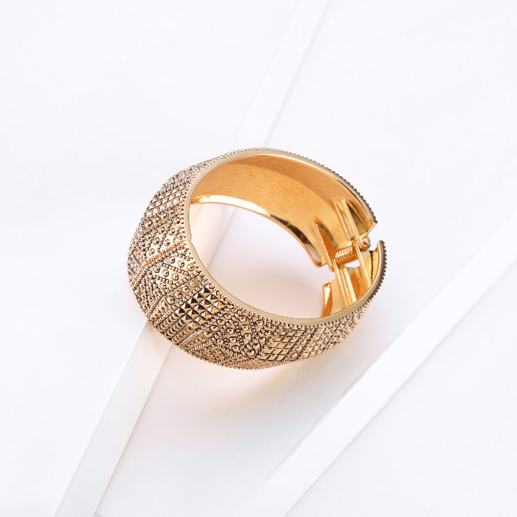 Wide Side Bracelet Exaggerated Personality Spring Opening