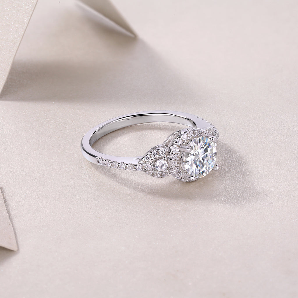 Lake Baikal - Set With 1-carat Top-quality Moissanite S925, Silver And Platinum-plated Diamond Wedding Ring. The Ring Can Be Inspected With A Diamond Pen
