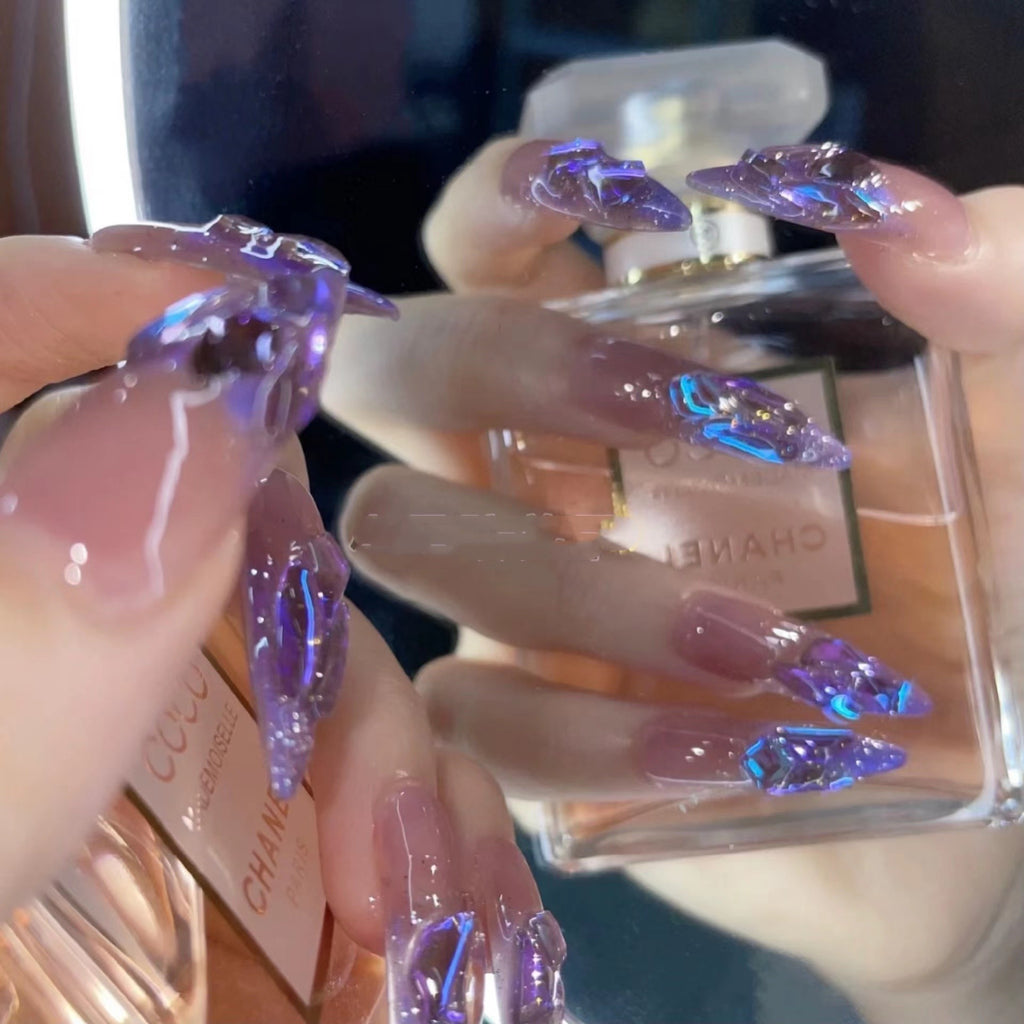 رقعة أظافر تُلبس باليد - منتج نهائي