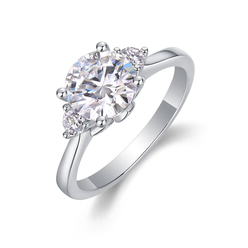 بريق ليلة مرصعة بالنجوم - خاتم زفاف مرصع بحجر مويسانيت عالي الجودة عيار 2 قيراط، مصنوع من الفضة عيار 925 ومطلي بالذهب، ويمكن فحصه بقلم الماس.