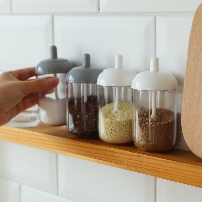 Simple Round Condiment Bottle With Spoon