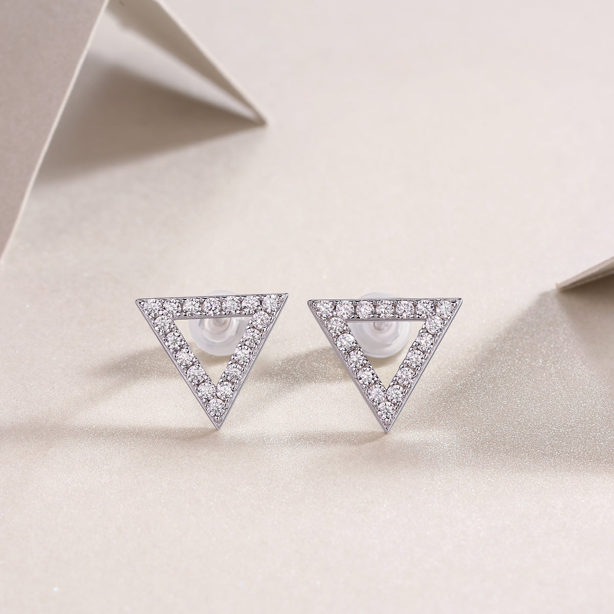 One-of-a-kind - Set With Top-quality Moissanite Luxury And Fashionable Light Luxury Jewelry, Silver Stud Earrings S925, Silver-plated Platinum