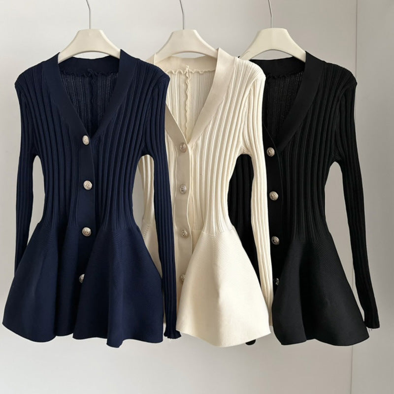 Slim-fit V-neck Floral Metal Button Wrap Dress