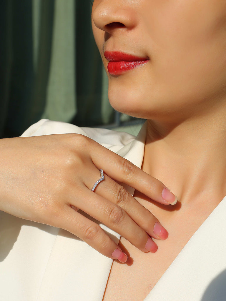 Embrace - A Wedding Ring Set With Top-quality Moissanite S925 Silver And Platinum-plated Diamond Can Be Inspected With A Diamond Pen