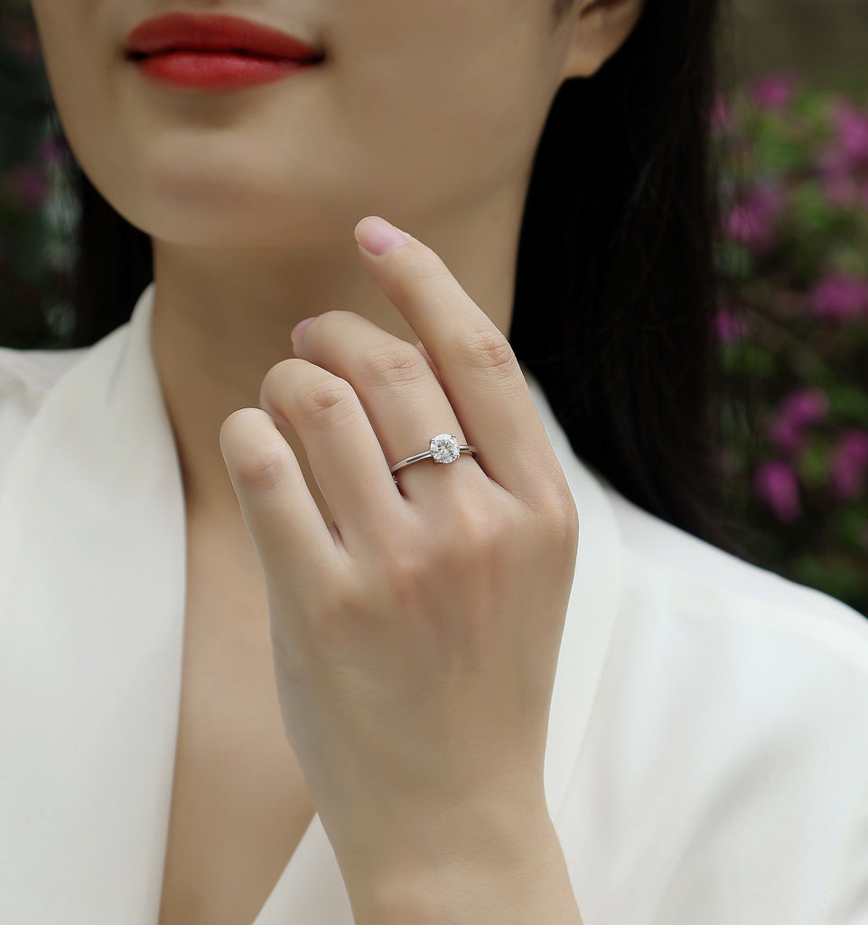 Love Words - A Wedding Ring Set With Top-quality Heart-shaped Moissanite S925 In Silver And Platinum-plated. The Ring Can Be Tested With A Diamond Pen