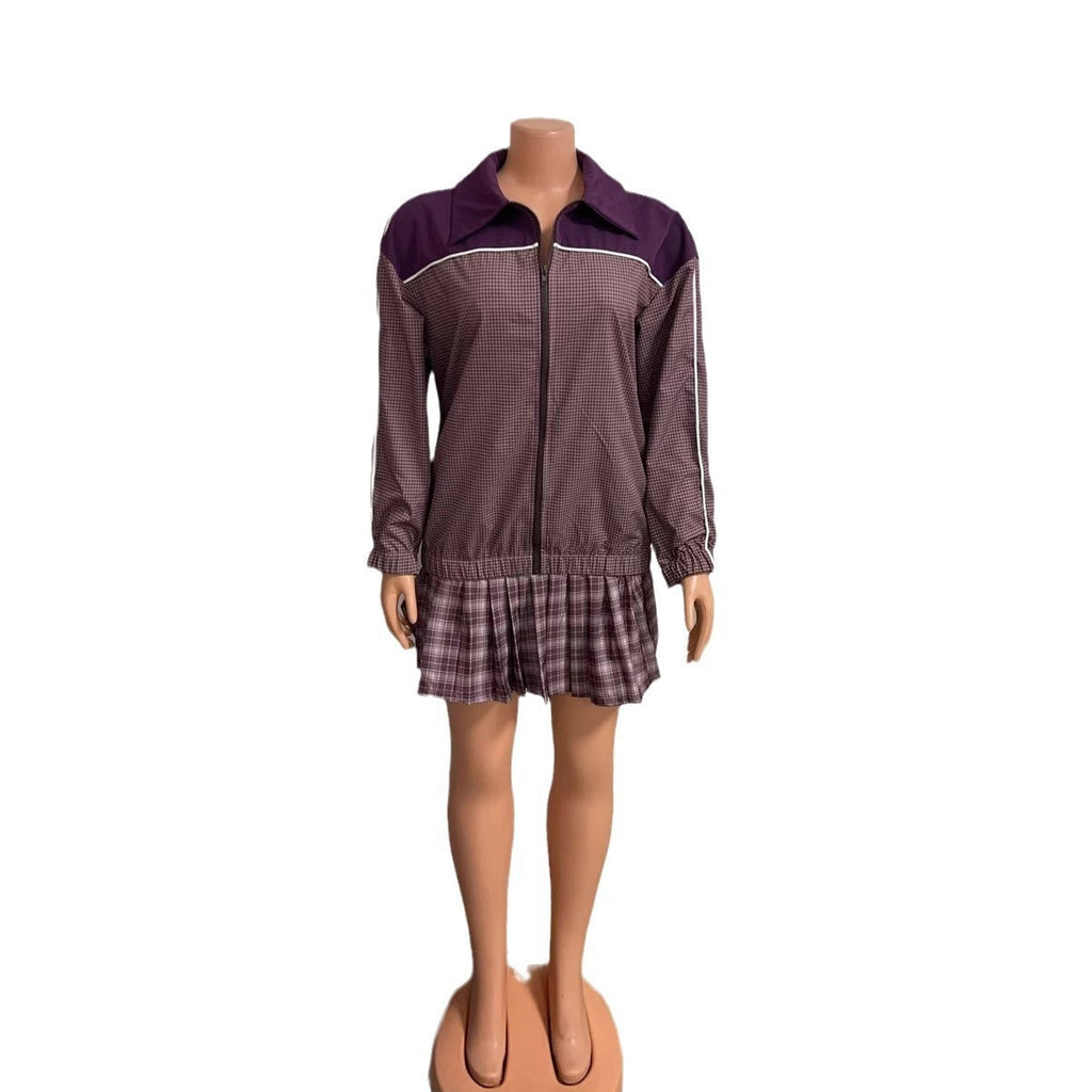 طقم من قطعتين: كارديجان بياقة وسحاب، بلوزة بأكمام طويلة، تنورة مثيرة