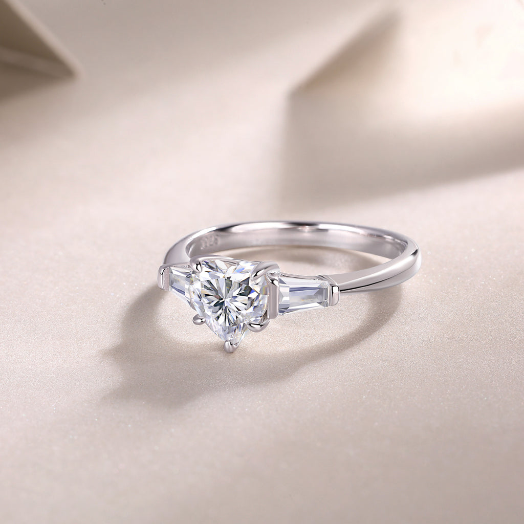 Love Comes From The Heart - A Wedding Ring Set With Top-quality Moissanite S925 Silver And Platinum-plated Diamond Can Be Tested With A Diamond Pen