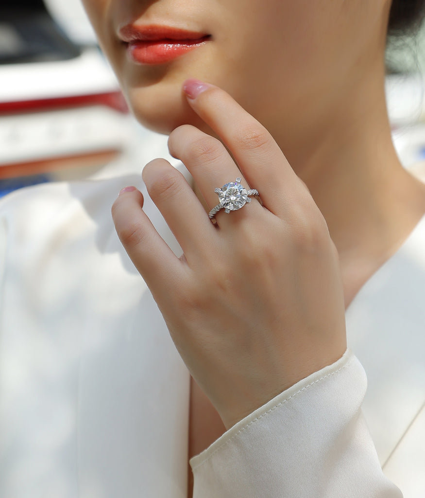 Radiant - Set With 5-carat Top-quality Moissan S925 Silver And Gold-plated Diamond Wedding Ring. The Ring Can Be Inspected With A Diamond Pen