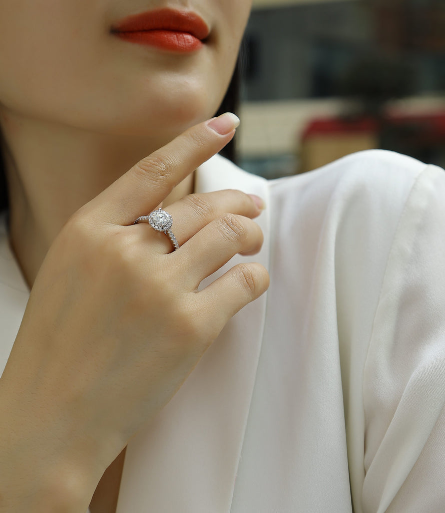 Embrace Your Lover - A Wedding Ring Set With 1-carat Top-quality Moissanite S925 Silver And Platinum-plated Diamond. The Ring Can Be Inspected With A Diamond Pen