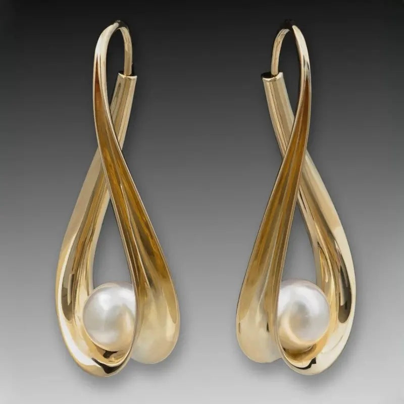 Retro-style Fashion Earrings For Women From Europe And The US