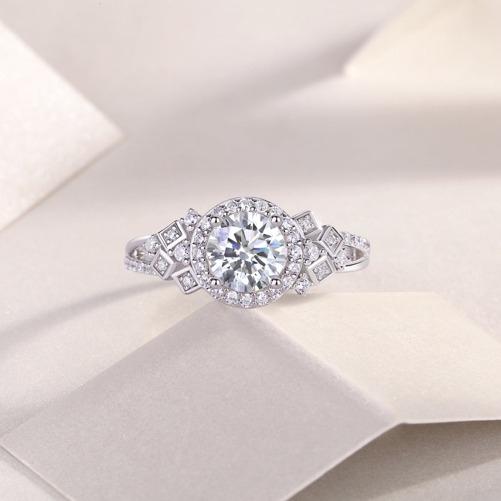 Harbor Clear Sky - A Wedding Ring Set With 1-carat Top-quality Moissanite S925 Silver And Platinum Plating. The Ring Can Be Inspected With A Diamond Pen