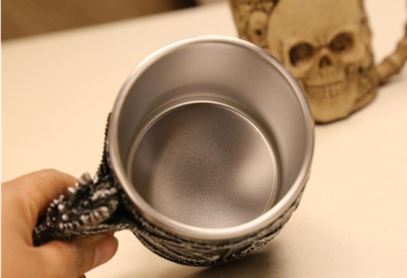 European Christmas handles with cups and cups