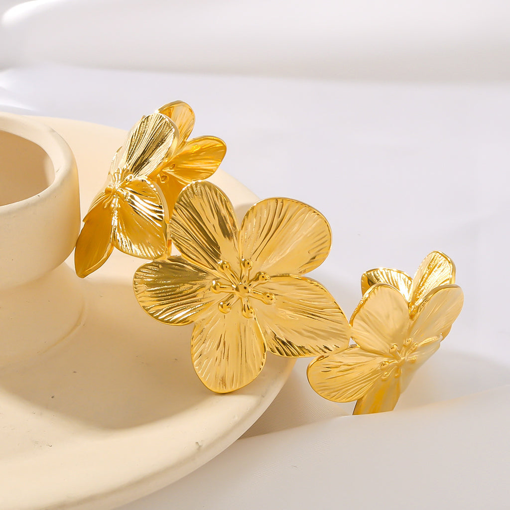 Middle East Gold Flower Ring High-grade Alloy Bracelet