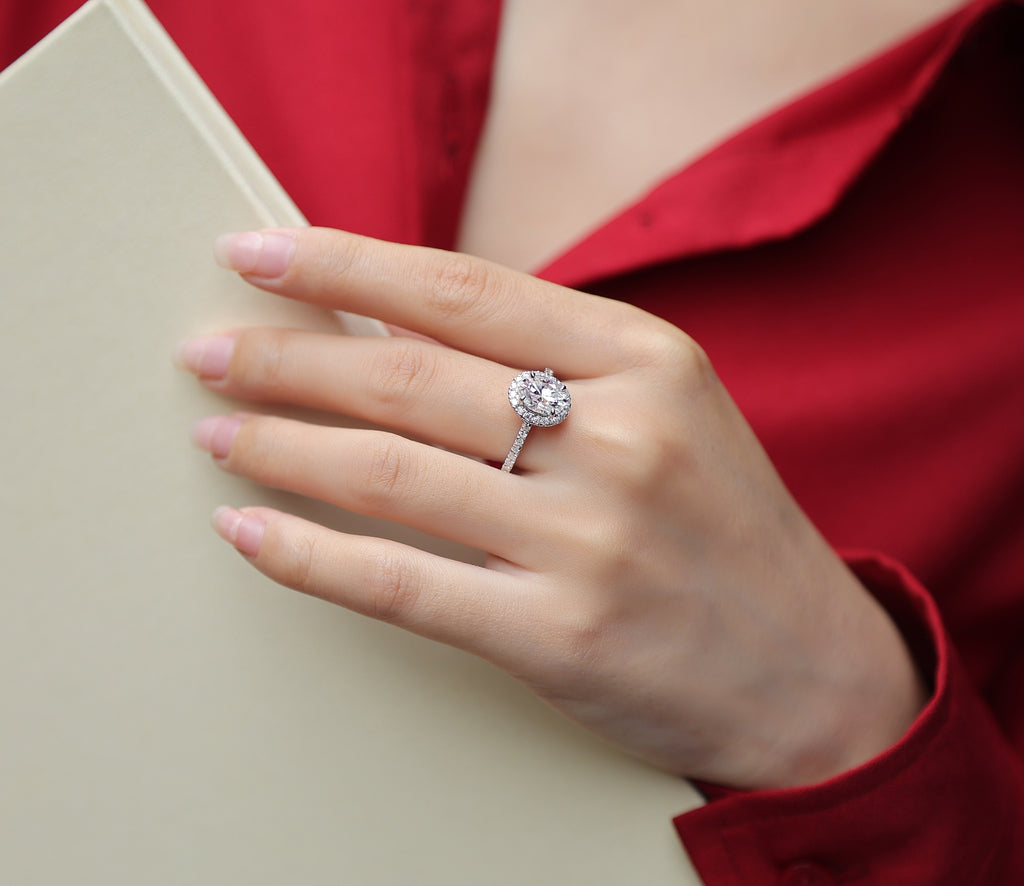 Audrey - Set With Top-quality Moissanite S925 Silver And Platinum-plated Diamond Wedding Ring. The Ring Can Be Inspected With A Diamond Pen