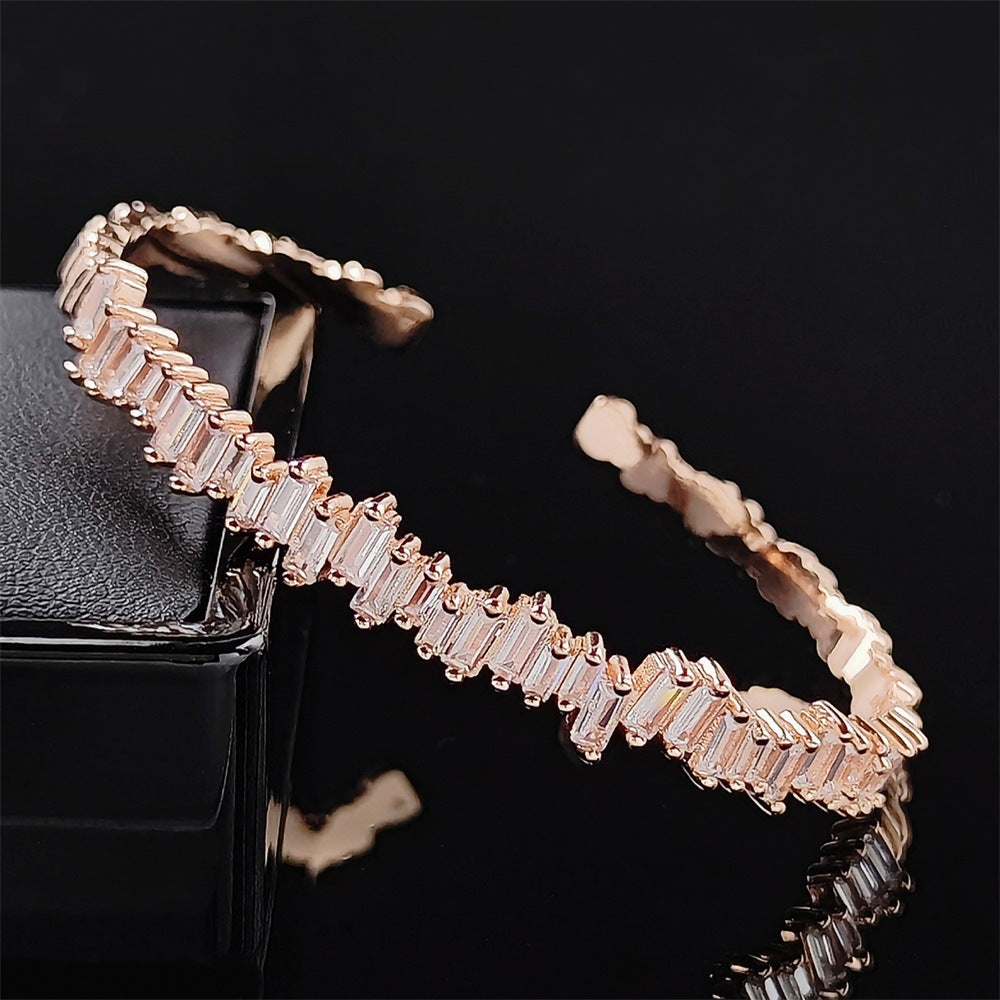 Zircon Women's Simple And Stylish Personality Bracelet