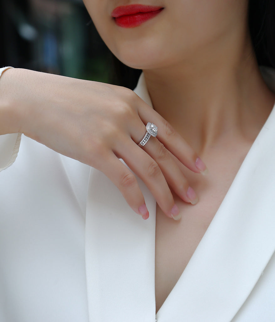 French Holiday - A Wedding Ring Set With 1-carat Top-quality Moissan S925 Silver And Platinum-plated Diamond. The Ring Can Be Inspected With A Diamond Pen