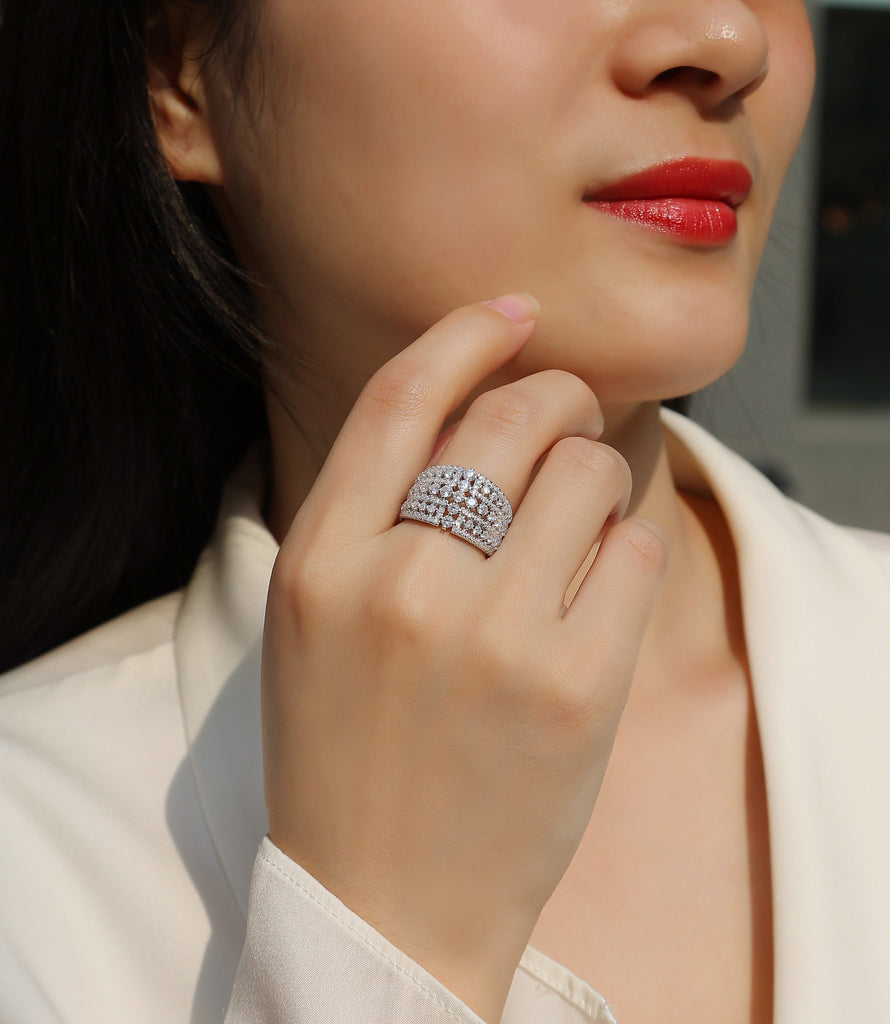 Ballet Of Time - A Wedding Ring Set With Top-quality Moissanite S925, Silver And Platinum-plated. The Ring Can Be Tested With A Diamond Pen In Gold And Rose Gold