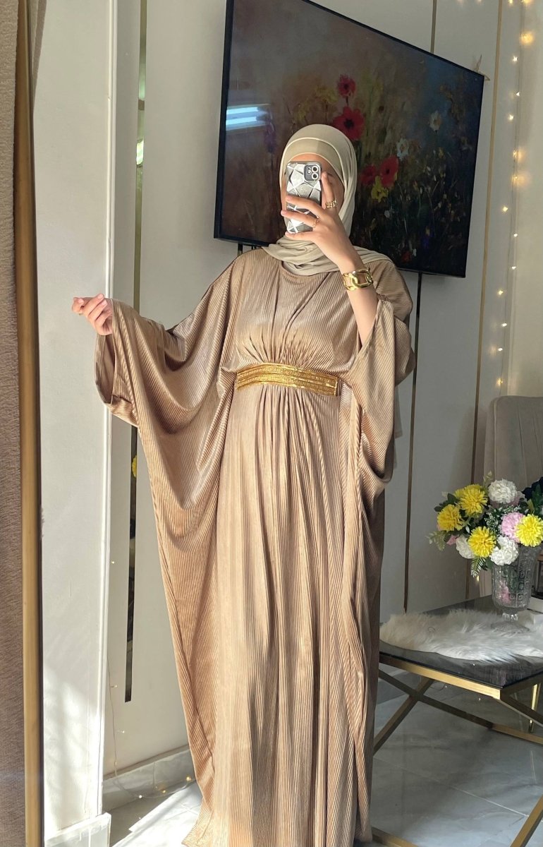 عباية أنيقة للمناسبات بخامة القطيفة الفرنساوي - Eshtree