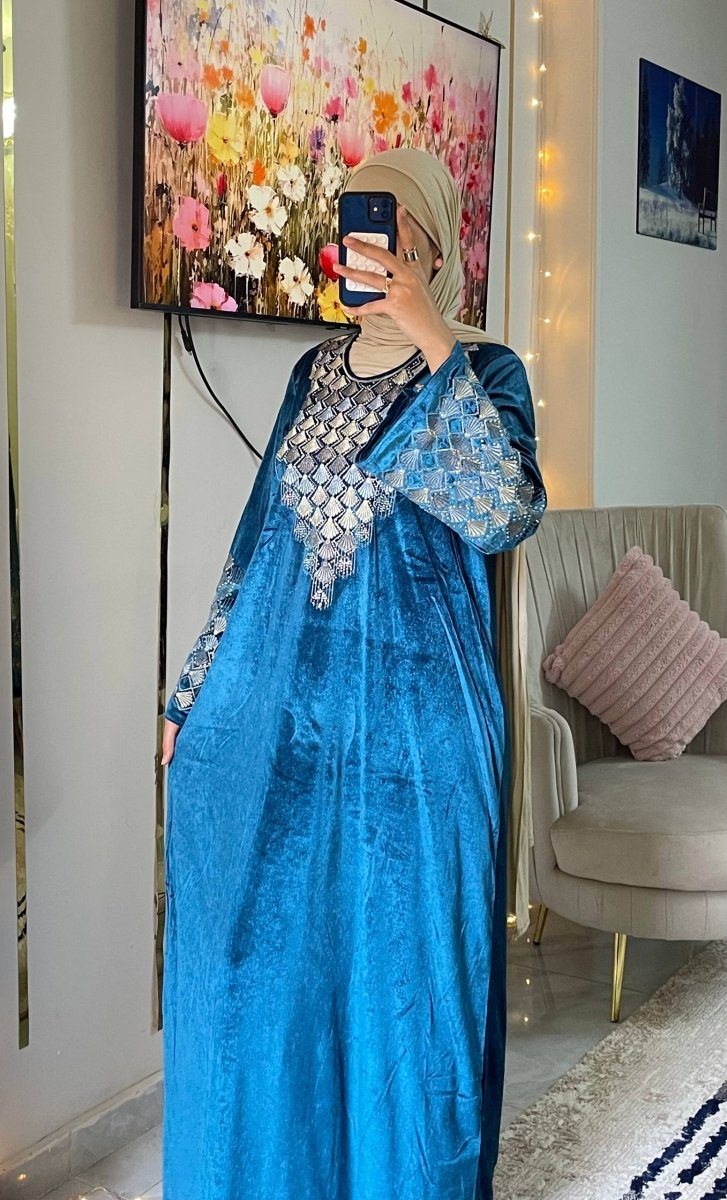 عباية استقبال فاخرة بخامة القطيفة الفرنساوي - Eshtree