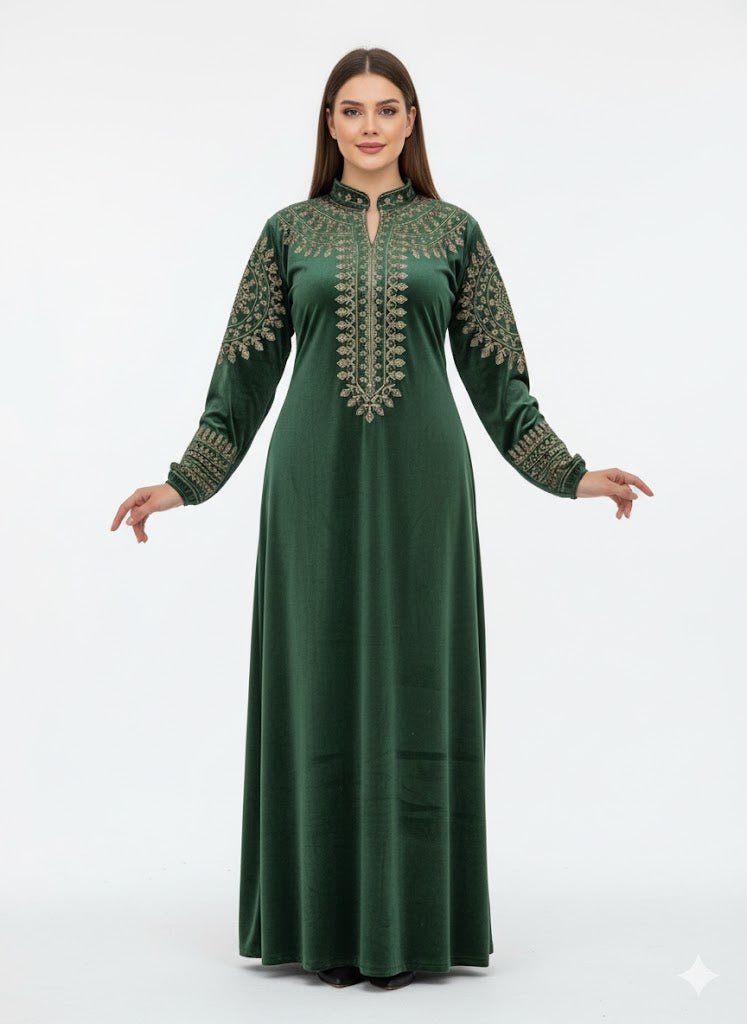 عباية قطيفة بتصميم راقي ولمسة تطريز - Eshtree