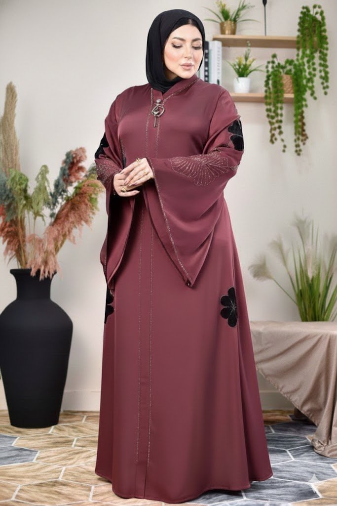 عباية ملونة أنيقة بتفاصيل فنية وعصرية - Eshtree