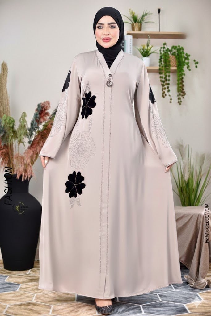 عباية ملونة أنيقة بتفاصيل فنية وعصرية - Eshtree