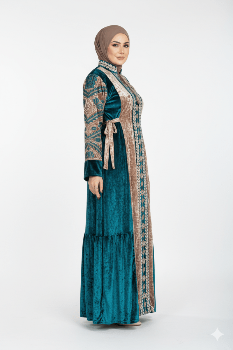 عباية شتوي قطيفة فاخرة للمحجبات خامة مستوردة ناعمة بتطريز راقي ومميز - Eshtree