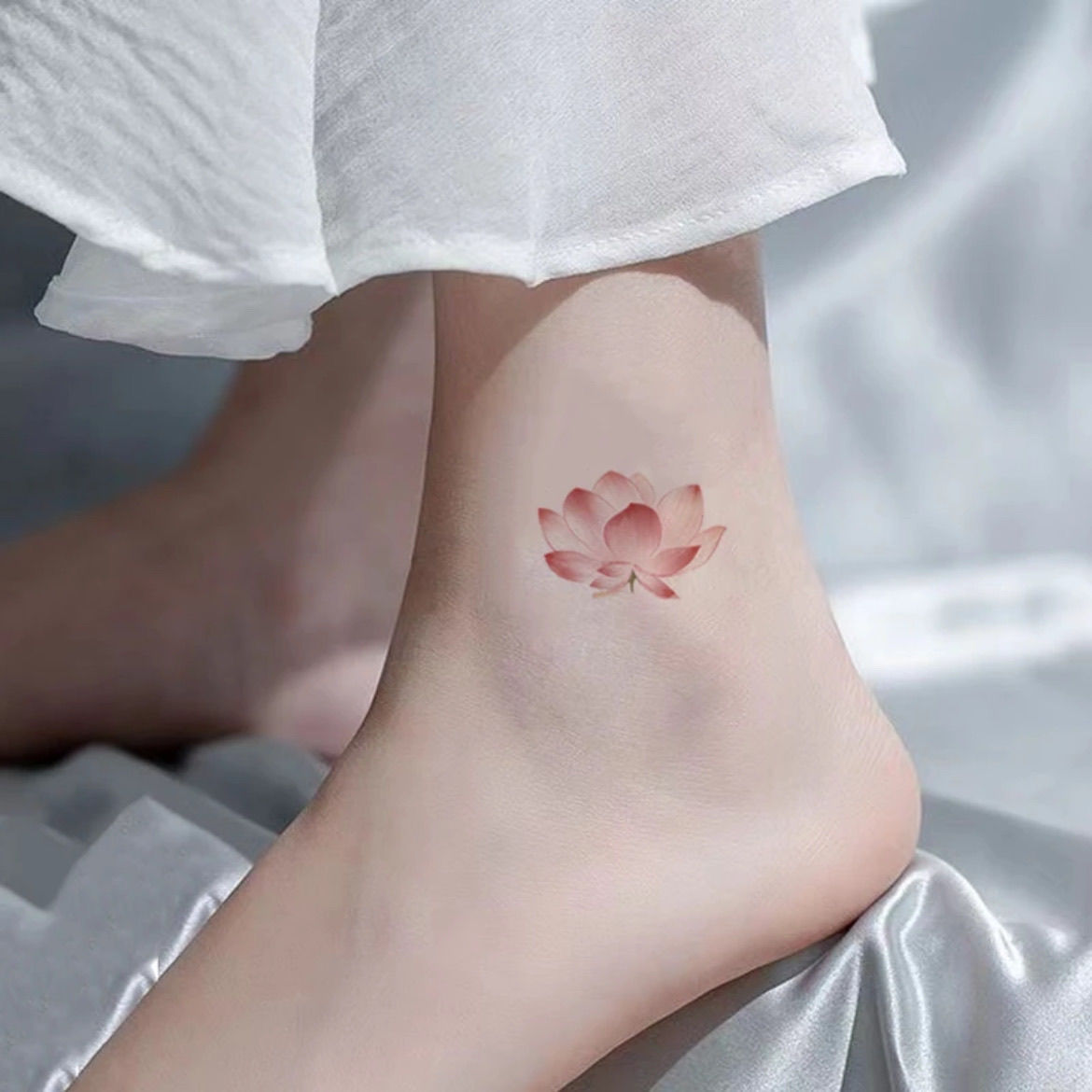 Good Luck Lotus Tattoo Sticker Waterproof And Durable Beautiful