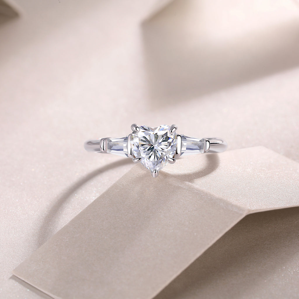 Love Comes From The Heart - A Wedding Ring Set With Top-quality Moissanite S925 Silver And Platinum-plated Diamond Can Be Tested With A Diamond Pen