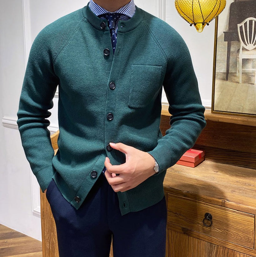 قميص محبوك ضيق برقبة دائرية بلون موحد، كارديجان وملابس خارجية ضيقة