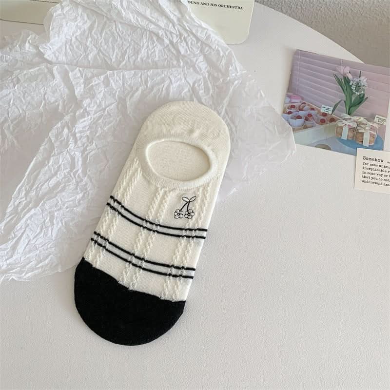 Black And White Cute Bubble Mouth Women's Low - cut Liners Socks Invisible - Eshtree
