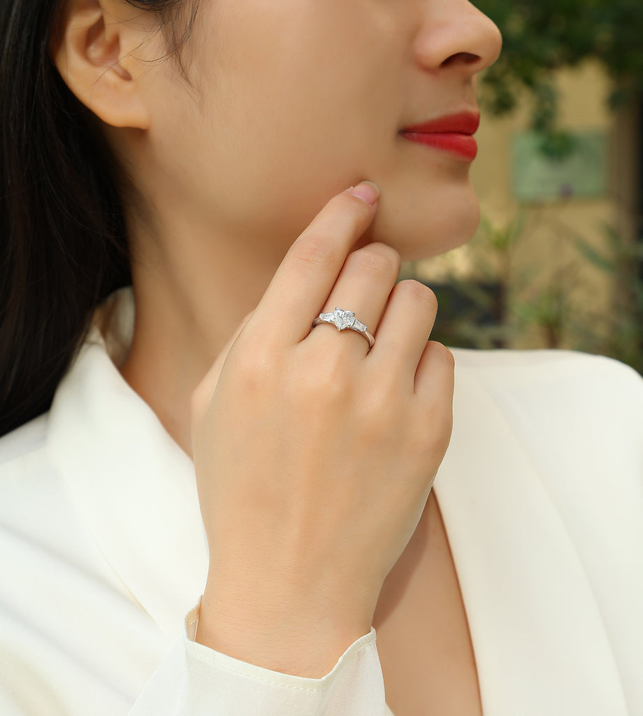 Love Comes From The Heart - A Wedding Ring Set With Top-quality Moissanite S925 Silver And Platinum-plated Diamond Can Be Tested With A Diamond Pen