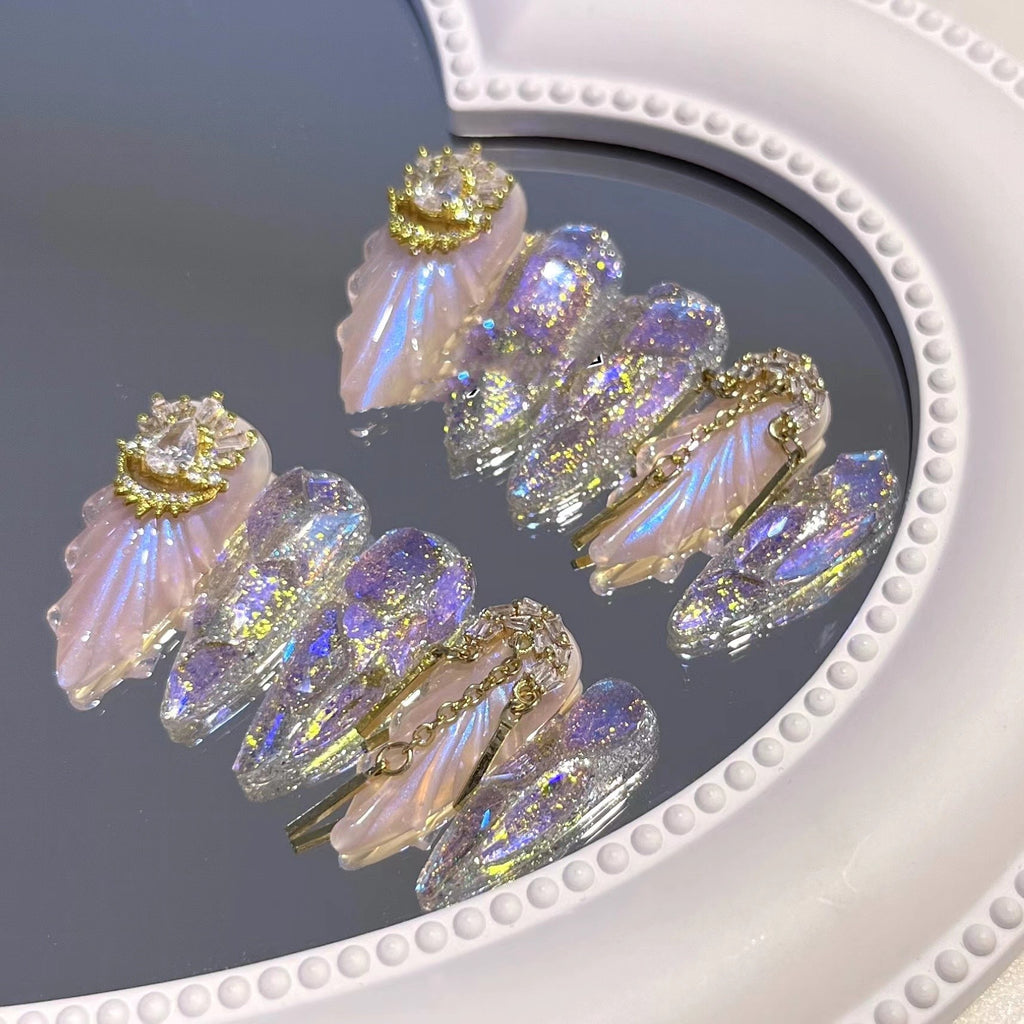 رقعة أظافر تُلبس باليد - منتج نهائي