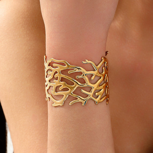 Wide Stainless Steel Adjustable Exaggerated High-grade Golden Open-End Flower Leaf Bracelet