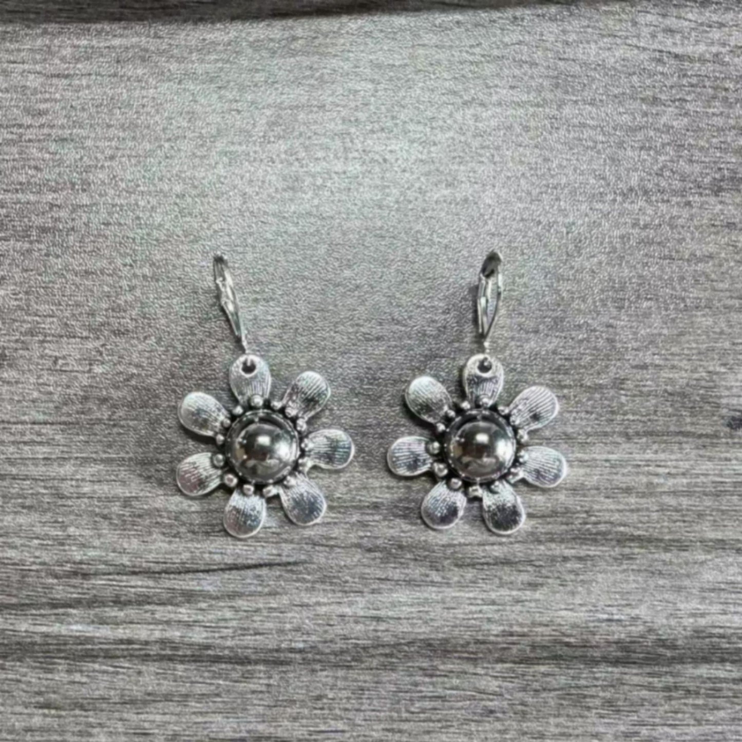 Retro Floral Earrings Women's Fashion