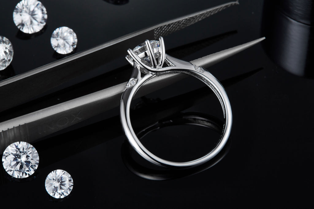 Snow Of The Soul - A Wedding Ring Set With 1-carat Top-quality Moissanite S925 Silver And Platinum-plated Diamond Can Be Tested With A Diamond Pen
