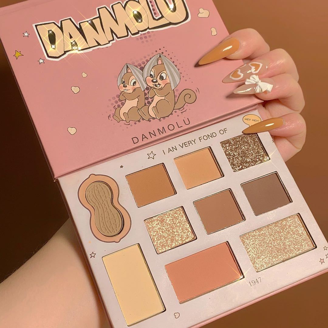 DANMOLU Shaved Mouse Eyeshadow Palette - Eshtree