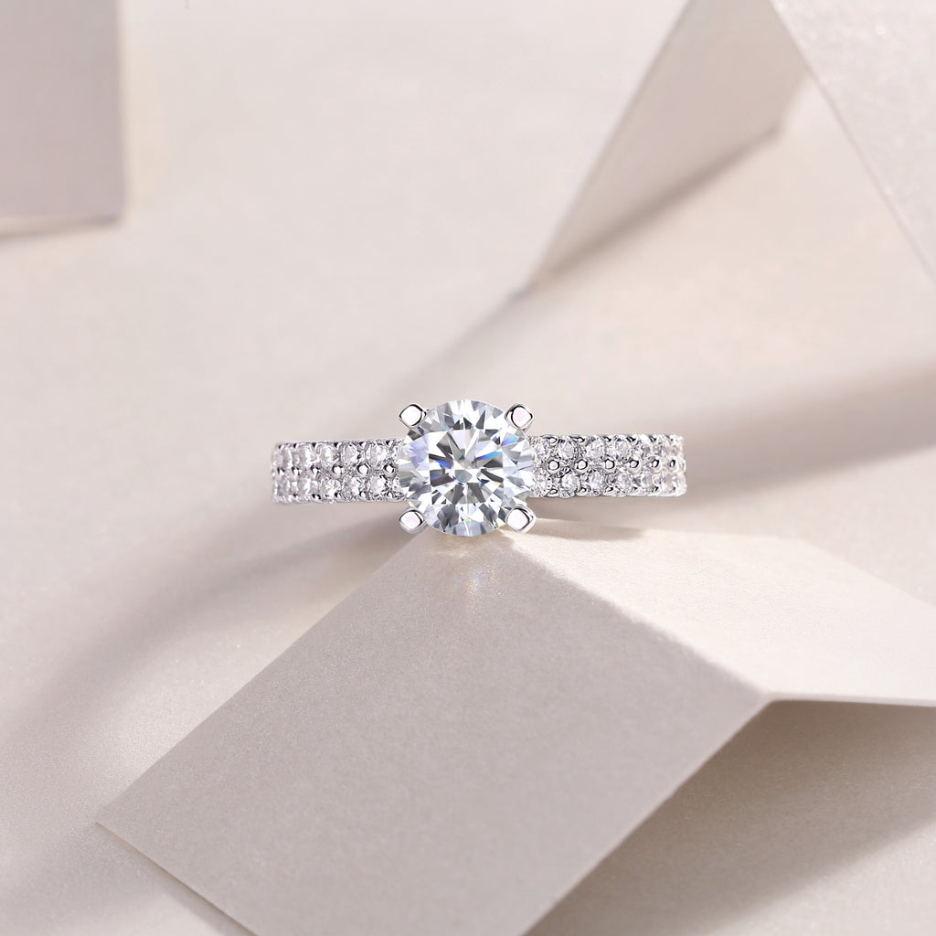Diamond Shines At Heart - Set With 1-carat Top-quality Moissanite S925 Silver And Platinum-plated Diamond Wedding Ring. The Ring Can Be Tested With A Diamond Pen