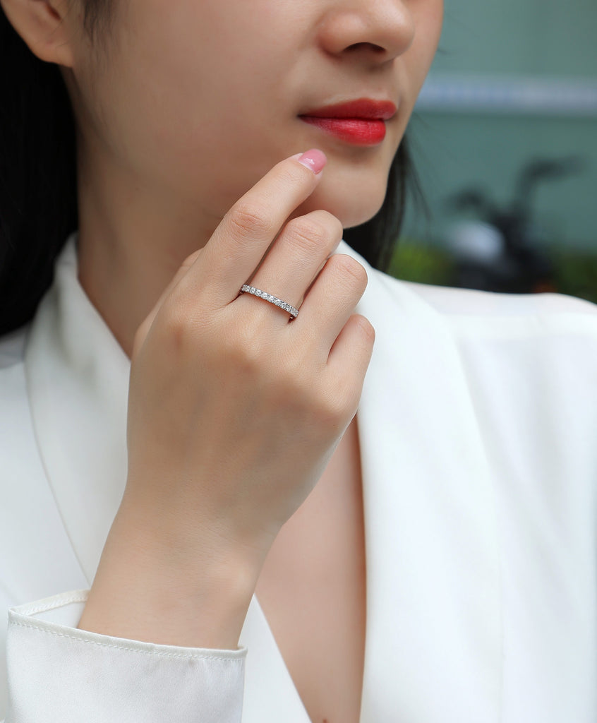 Shining Starlight - A Wedding Ring Set With Top-quality Moissanite S925 Silver And Platinum-plated Diamond. The Ring Can Be Inspected With A Diamond Pen