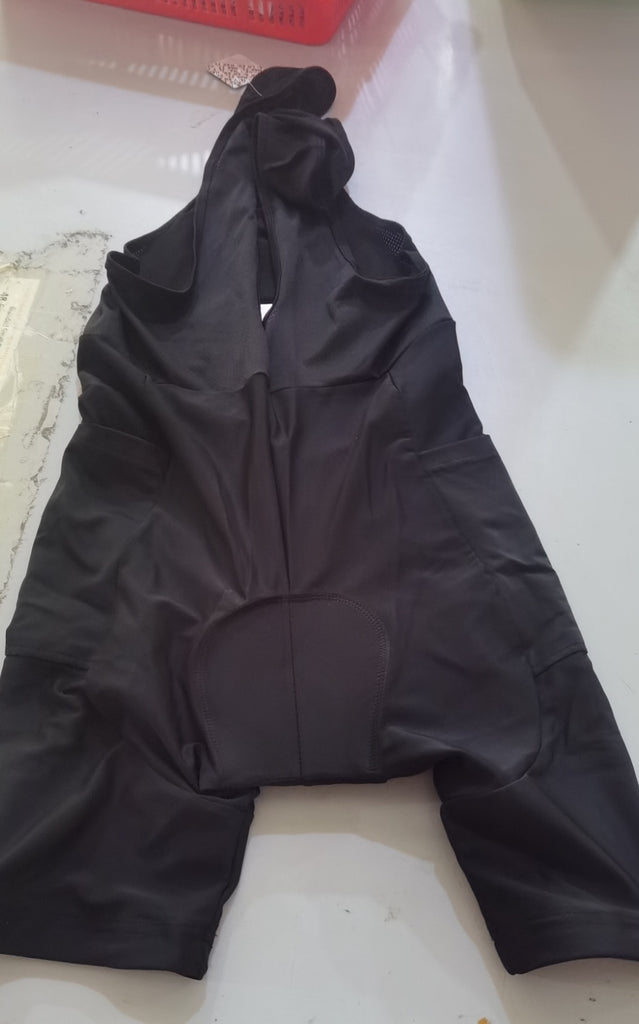 بلوزات نسائية أنيقة