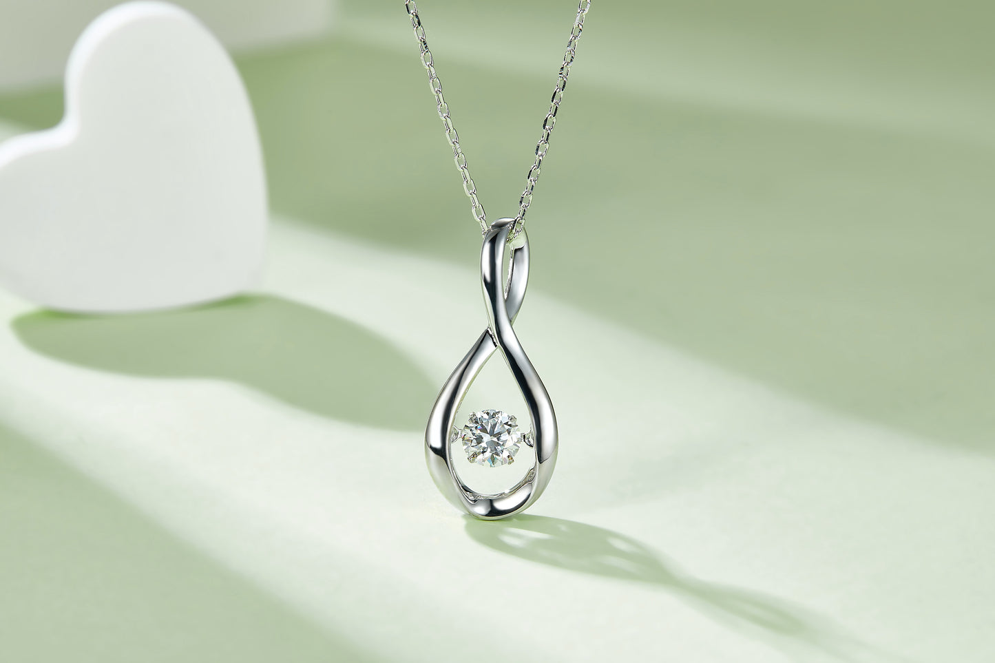 Set With Top-quality Moissanite, This Luxurious And Fashionable Light Luxury Trend Jewelry Necklace Pendant Is Made Of S925 Silver Electroplated With Platinum