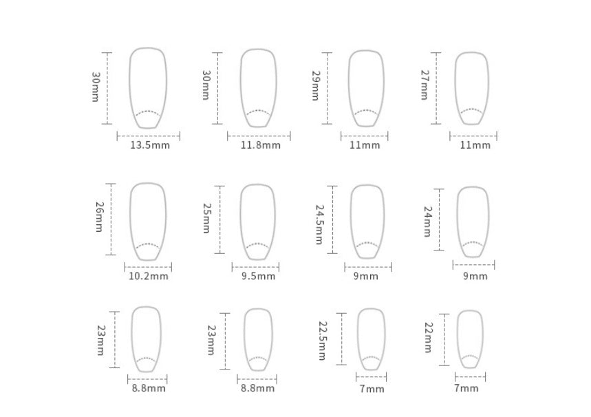 أظافر صناعية مزينة بالنجوم والقمر