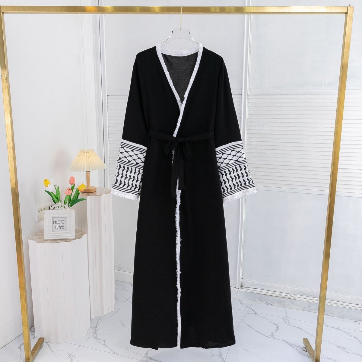 Elegant Cardigan Embroidered Muslim Dress Women's Robe - Eshtree